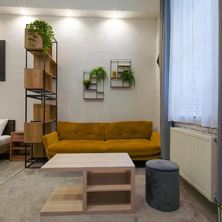 Appartamento Ruinbar Rest Style With Ac Budapest